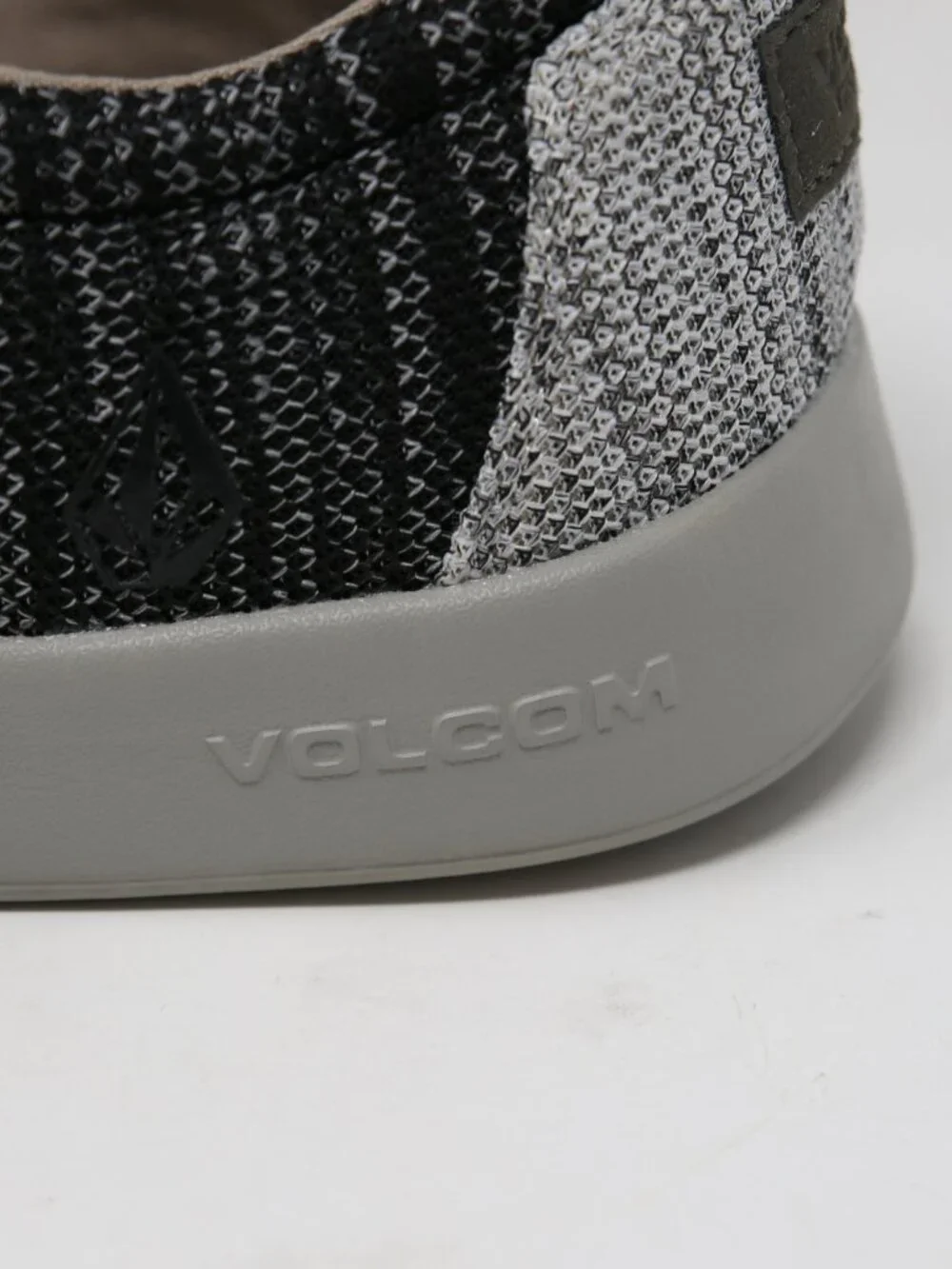 Volcom Chill Work Sneakers Men's Static Slip On Composite Toe Shoes 11.5 WIDE